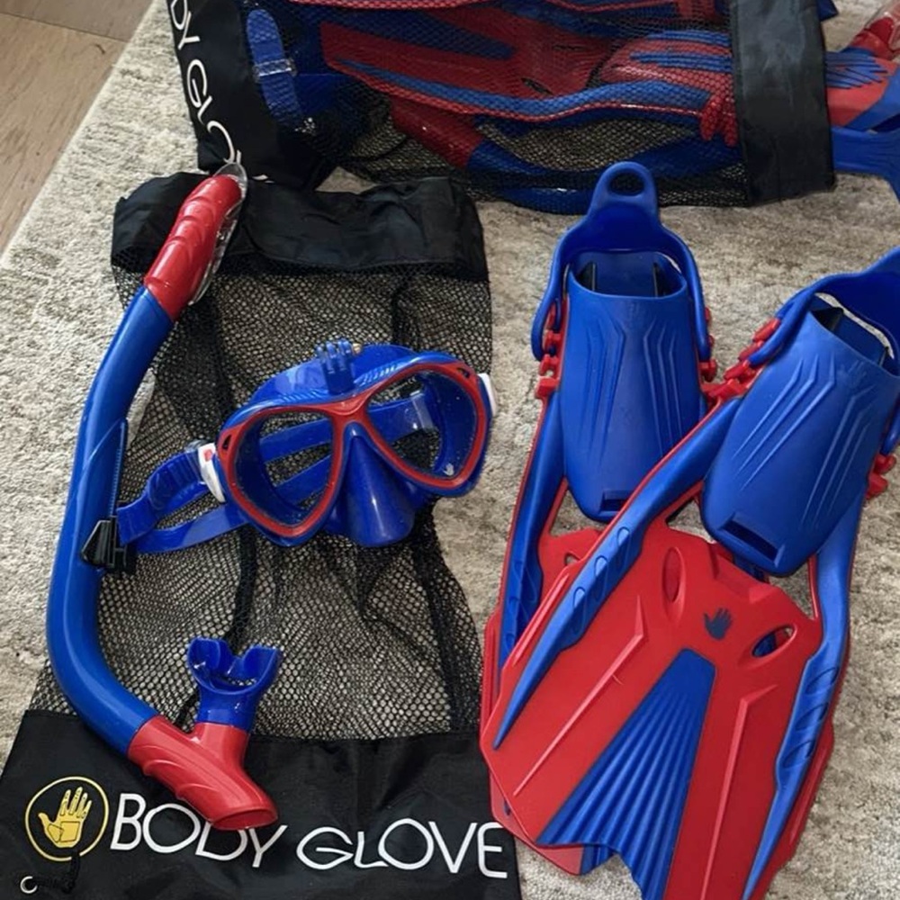 Body Glove Blue and Red Snorkeling Gear